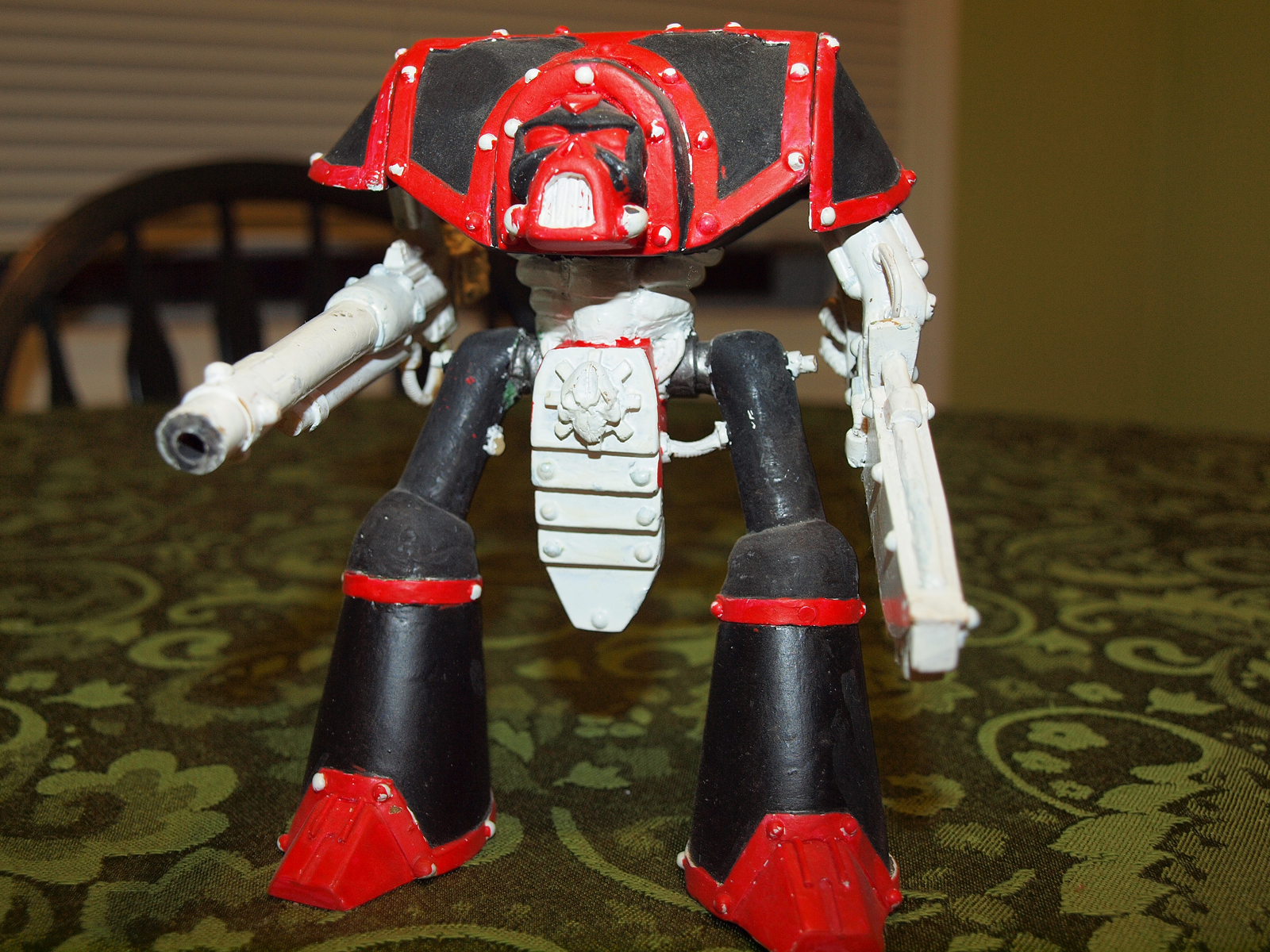 Imperial Knight Titan